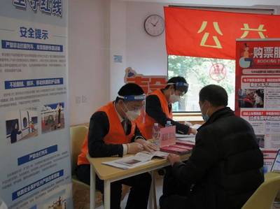徐匯一街道開展安全咨詢服務進社區(qū)活動，你偶遇了嗎？